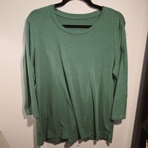 Cuddl Dud sz. Large Green shirt
